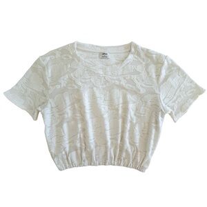 Wilfred Aritzia Lace Crop Tshirt